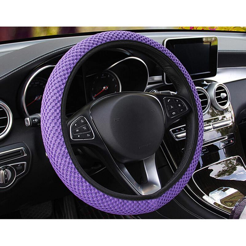 Steering wheel cover: style and comfort in every kilometer